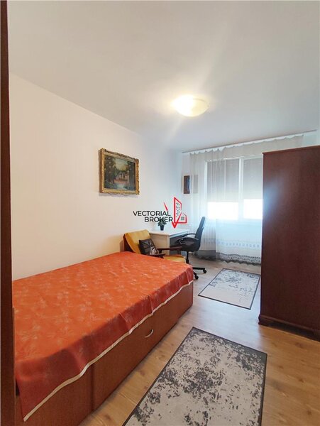 Tei Apartament decomandat in bloc reabilitat 15min metrou Obor